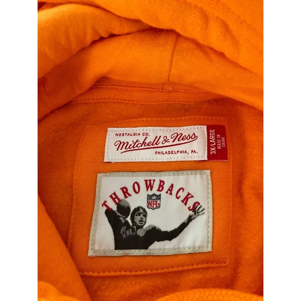 Men's 3XL NWOT Red Tampa Bay Buccaneers Head‎ Coach Pullover Hoodie